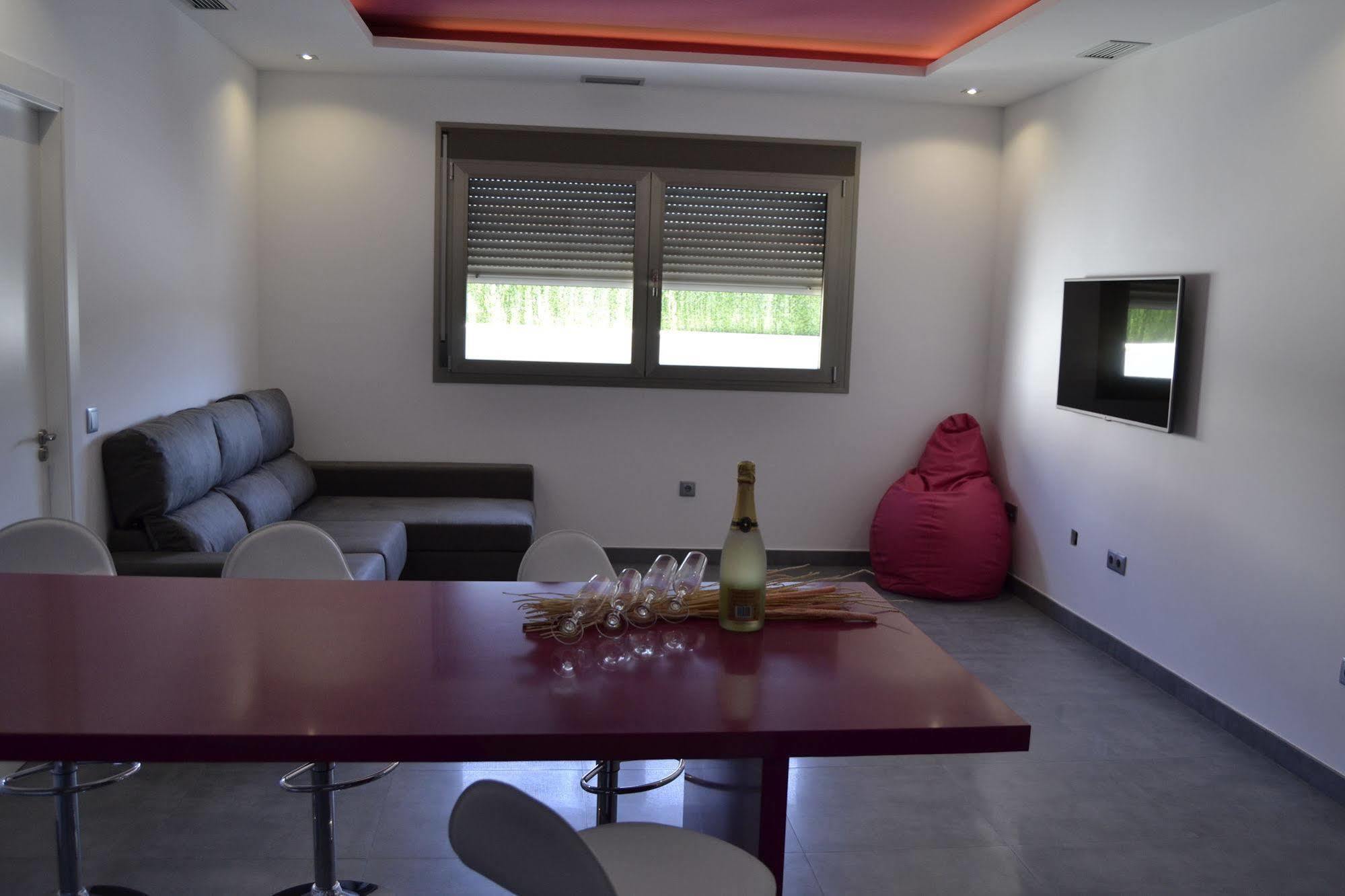 Apartamentos Turisticos Clavero Almagro Exterior foto