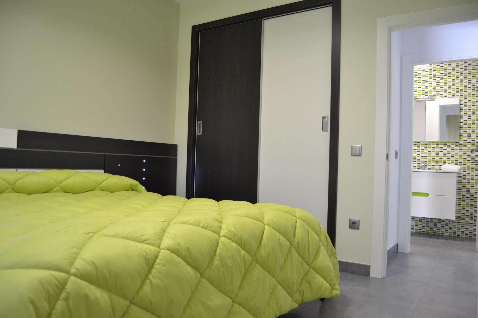 Apartamentos Turisticos Clavero Almagro Exterior foto